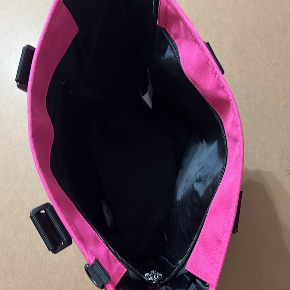 Ed Hardy Flower Tote Bag - Picture 6 of 7